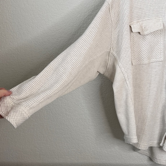 Aerie LumberJane Button Down Shirt Oversized Waffle Knit Cream size Medium - Picture 4 of 9